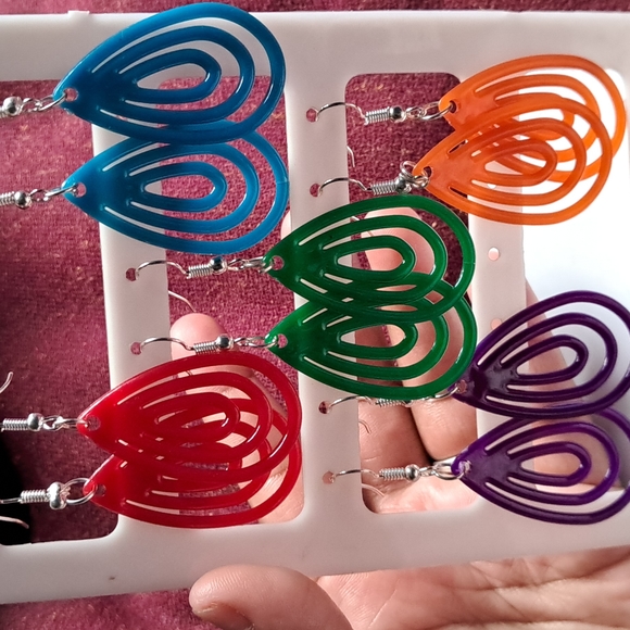 Combo of 5 Lightweight Earrings - Picture 5 of 5